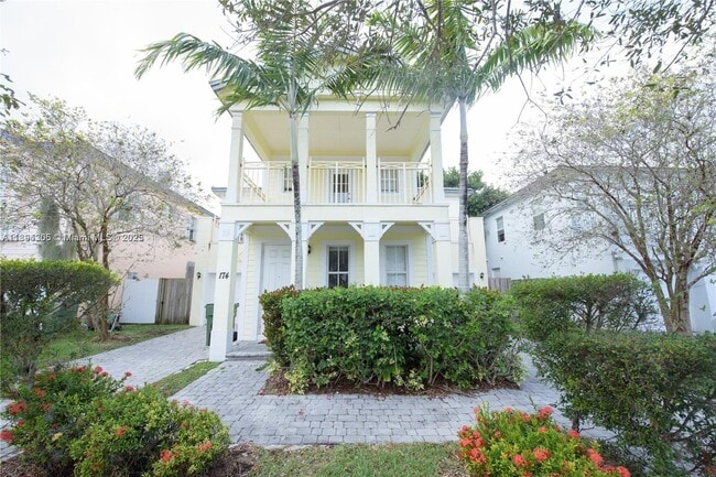 174 NE 32nd Terrace in Homestead, FL - Building Photo - Building Photo