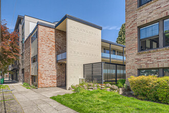 Greenwood in Seattle, WA - Building Photo - Building Photo