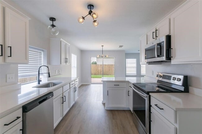 property at 16711 Hollow Ridge Dr