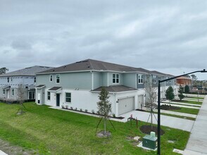 Harbor Square in Melbourne, FL - Foto de edificio - Building Photo