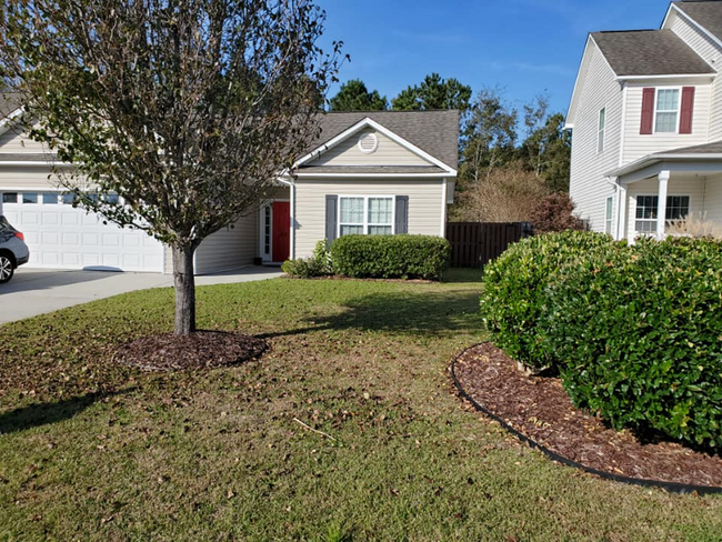 423 Vallie Ln in Wilmington, NC - Foto de edificio - Building Photo