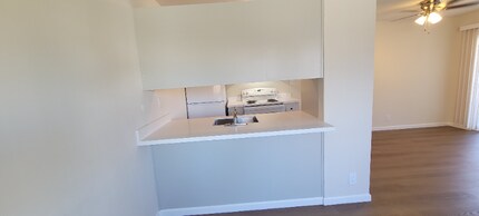 1830 10th Ave in Oakland, CA - Building Photo - Building Photo