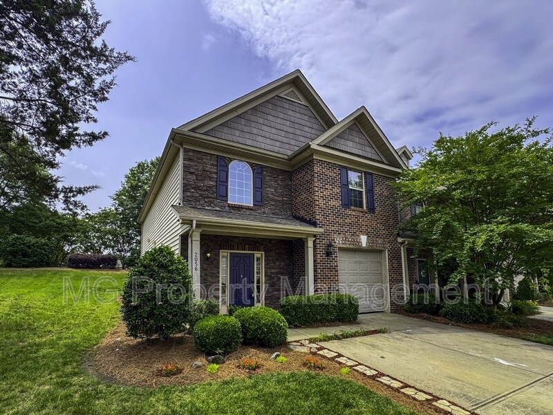 2056 Oxford Heights in Fort Mill, SC - Building Photo
