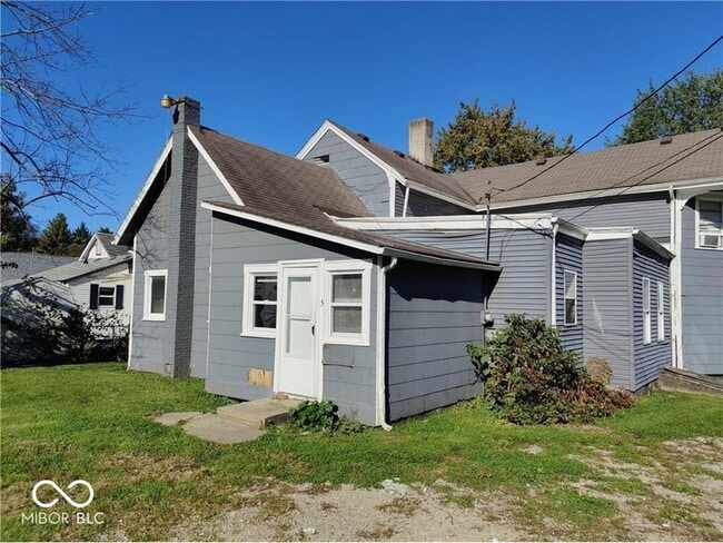 property at 617 W Franklin St