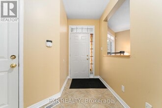 118 Finn Ct in Ottawa, ON - Building Photo - Building Photo