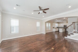 8724 Kempwood Dr in Houston, TX - Building Photo - Building Photo