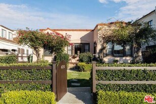 428 N Alta Vista Blvd in Los Angeles, CA - Building Photo