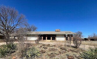 3843 E 69th St in Tulsa, OK - Building Photo