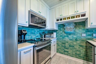 4 Bermuda Lndg in North Topsail Beach, NC - Building Photo - Building Photo