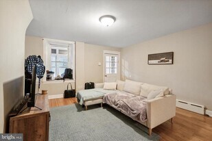 4173 Apple St in Philadelphia, PA - Building Photo