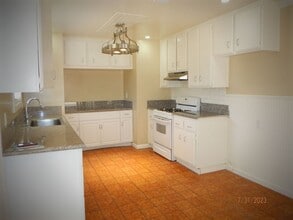 21321 Santa Barbara Dr in Tehachapi, CA - Building Photo - Building Photo