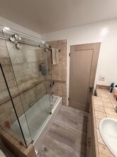 2396 Redlands Dr in Newport Beach, CA - Building Photo - Building Photo