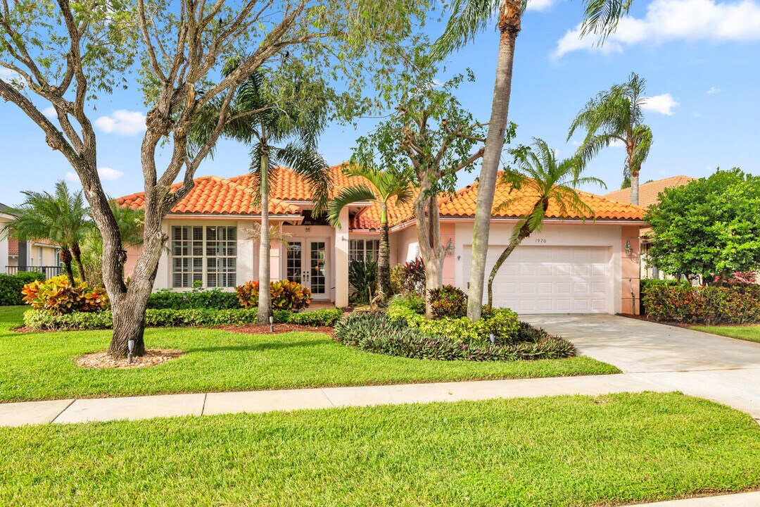 1970 Corsica Dr in Wellington, FL - Building Photo