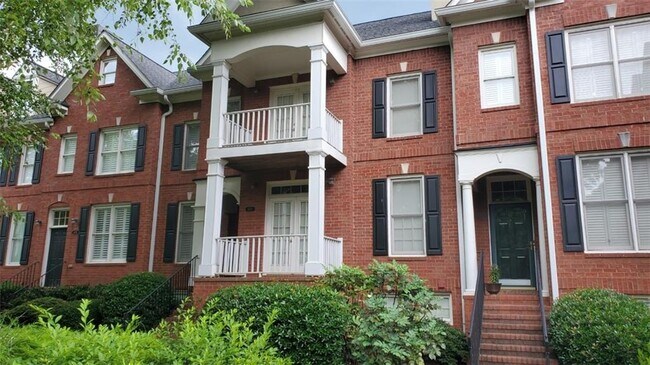 4372 Paces Point Cir SE