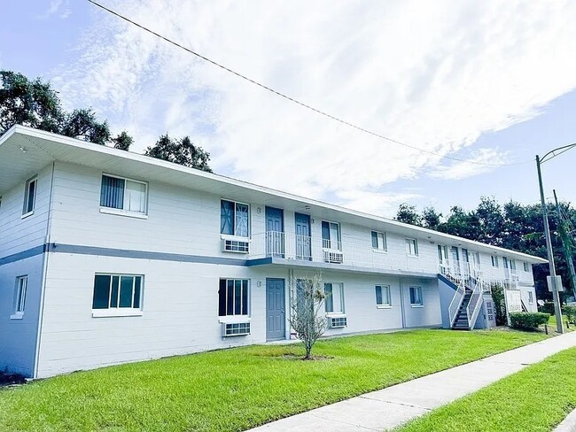 2901 Eccleston St in Orlando, FL - Building Photo - Building Photo