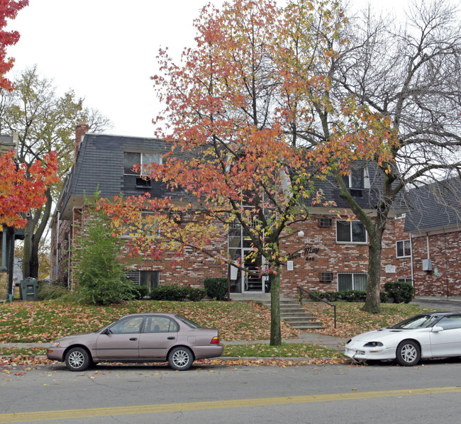 Grandview Apartments in Dayton, OH - Building Photo - Building Photo