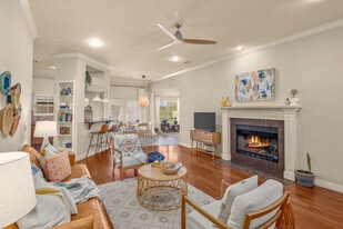 4181 N Rolling Meadows Dr in Fayetteville, AR - Building Photo