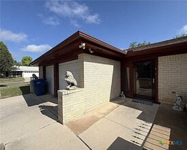 1613 Velma Ave in Copperas Cove, TX - Building Photo - Building Photo