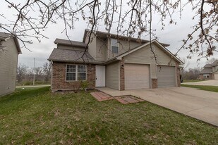 5313-5315-5315 Currituck Ln in Columbia, MO - Building Photo