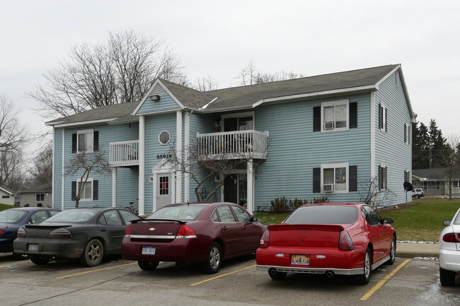 McDowell Apartments in Hartford, MI - Foto de edificio - Building Photo