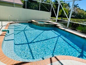 9360 Cove Point Cir in Boynton Beach, FL - Building Photo - Building Photo