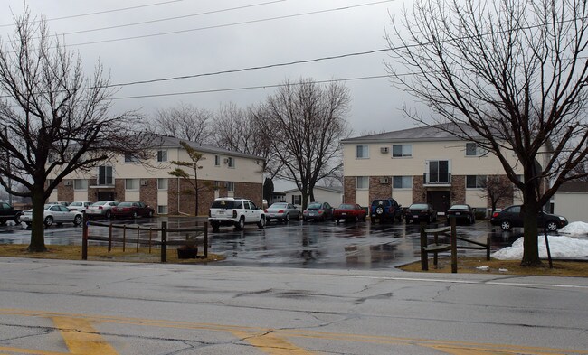Cordoba Apartments in Perrysburg, OH - Foto de edificio - Building Photo