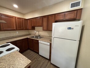 3960 E Flower St in Tucson, AZ - Foto de edificio - Building Photo