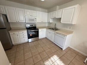 2511 Huntscroft Ln in Raleigh, NC - Building Photo - Building Photo