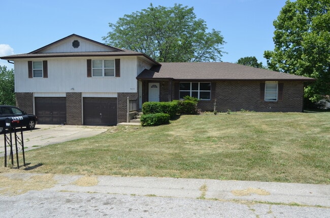 property at 4631-4633-4633 Southampton Ct