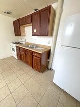 10 S 35th St in Belleville, IL - Building Photo - Building Photo