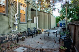 1111 W 12th Ave, Unit Unit 1 in Spokane, WA - Building Photo - Building Photo