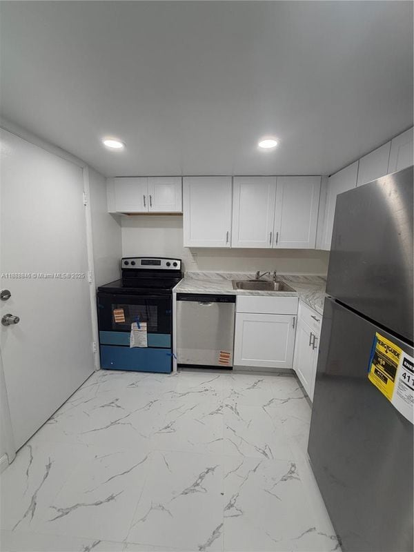 36 Island Ave in Miami Beach, FL - Building Photo - Building Photo