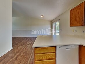 2136 S Fremont Crest Ave W in Syracuse, UT - Building Photo - Building Photo
