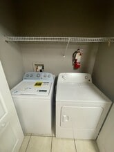 8848 Villa View Cir, Unit 308 in Orlando, FL - Foto de edificio - Building Photo