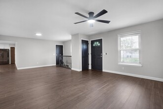 2951 Atlantic Park Ave in Florissant, MO - Building Photo - Building Photo