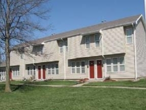 Cedar Tree Townhomes in Savannah, MO - Building Photo