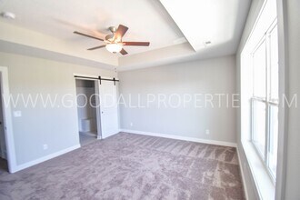 15321 Goldenrod Dr in Urbandale, IA - Building Photo - Building Photo