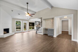 11715 Park Creek Dr in Houston, TX - Building Photo - Building Photo