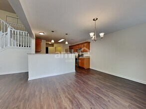 15518 Farmland Ct in Noblesville, IN - Foto de edificio - Building Photo