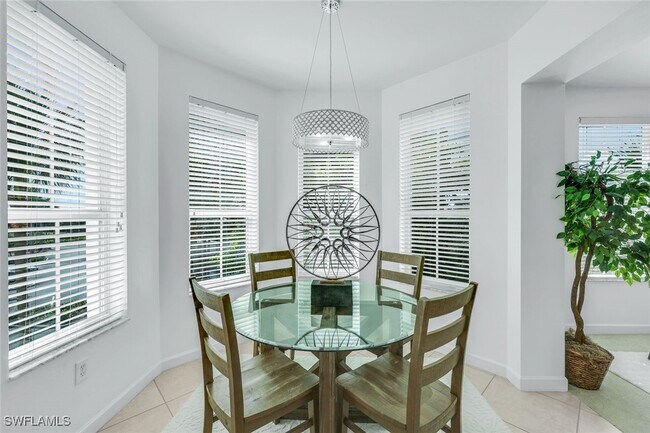 315 Dunes Blvd in Naples, FL - Building Photo - Building Photo