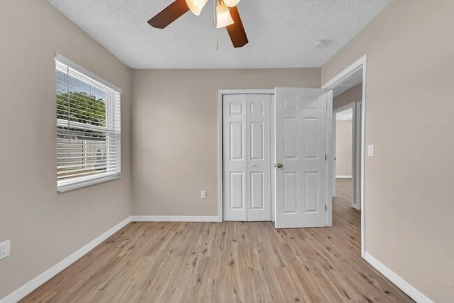 6913 Voltaire Dr in Orlando, FL - Building Photo - Building Photo