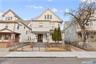 48 Park Terrace, Unit 1 in Bridgeport, CT - Building Photo