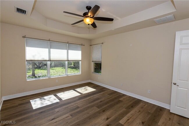 property at 11091 Sparkleberry Dr