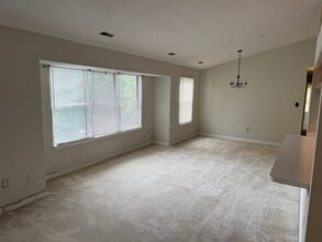 2600 Camelback Ln in Silver Spring, MD - Building Photo - Building Photo