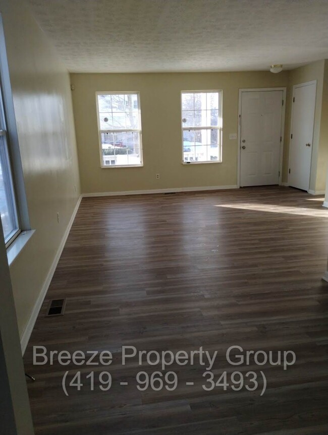 property at 768 Fairgreen Ave