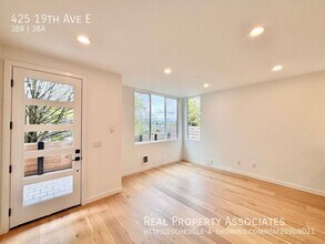 425 19th Ave E in Seattle, WA - Building Photo - Building Photo