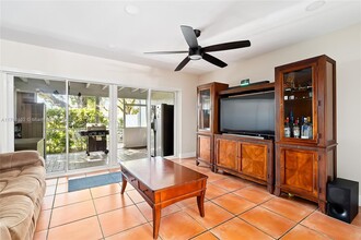 3952 Farragut St in Hollywood, FL - Building Photo - Building Photo