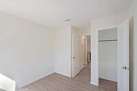 9825 Lanewell St photo'