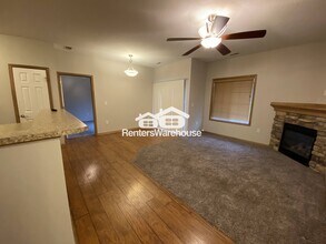 2000 Meadow Ct in Des Moines, IA - Foto de edificio - Building Photo