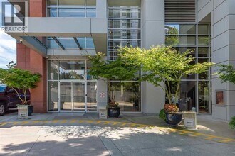 1408 Strathmore Mews in Vancouver, BC - Building Photo - Building Photo